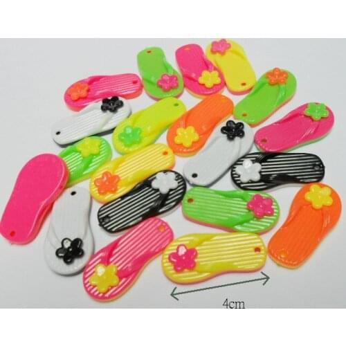 10piece sandals Vintage Plastic Necklace Pendant Charms for Retro Fashion Jewellery Chain clip Bead
