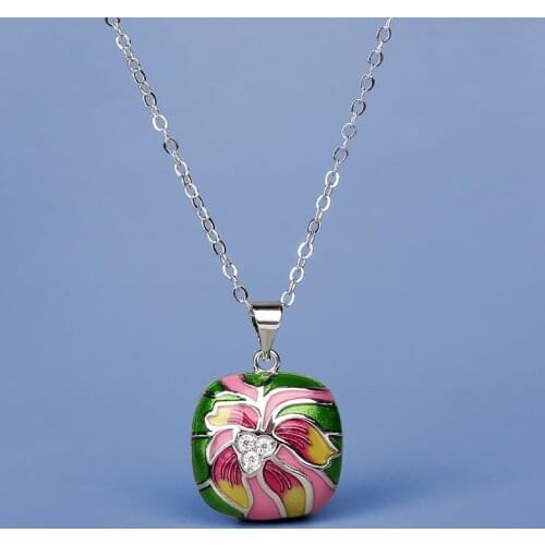 Ethnic Style Ladies Clavicle Chain Colored Flowers Epoxy Pendant Necklace Handmade Enamel Jewelry Womens Party Sweater Chain