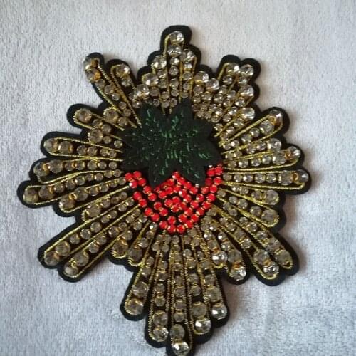 1PCS/Lot Top Quality Strawberry rhinestone embroidery patch bead embroidered Sewing On Patches Sticker Garment Appliques AC173