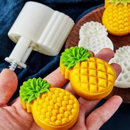 Plastic Mooncake Mold Pineapple Shape Hand Press Chocolate Moon Cake Mold DIY Bakeware Decorating Tool Cookie Cutter Baking Tool
