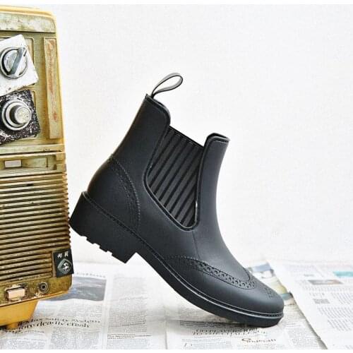 2021 NEW Spring Women Rain Boots Rubber Shoes Chelsea Boots Waterproof Ankle Boots Girl Flat Platform Slip-on Rainboots