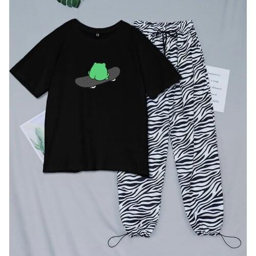 Cute Funny Frog on Skateboard T Shirt Cotton Striped Pants Harajuku All-match Two-piece Suits Girl 90s Aesthetic High Waist Pant