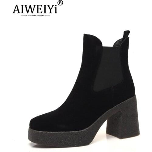 AIWEIYi Leather Chelsea Boots Platform High Heels Martin Boots Women Winter Velvet Block Heels Black Ankle Boots