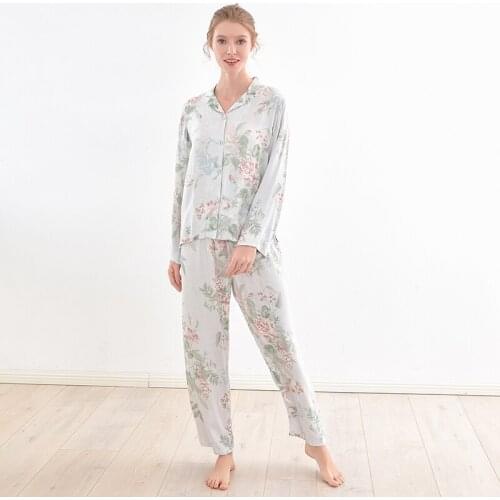 Womens Silky Rayon Pajamas Set Printed Flower Button Down Pajamas suit Long Sleeve Sleep set with Long Pant home wear sleepwear