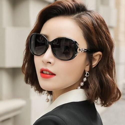 Fashion Sunglasses Womens UV400 Mirror Glasses Round Face Sunglasses Trendy Fashion Anti-UV Glasses Hot Sale
