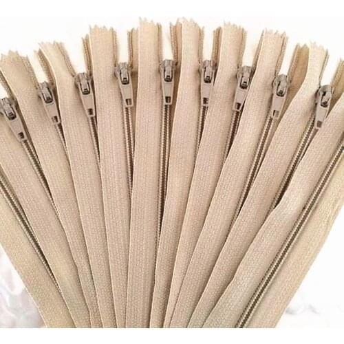 10 pcs. Beige 40cm (16 inches) nylon coil, zipper, tailor, crafter and fgdqrs