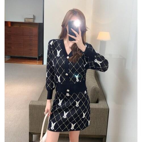 Small Fragrance Style Autumn New Printing Temperament Thin And Age-reducing Fashion Knitted Mini Skirts Two Piece Set Women