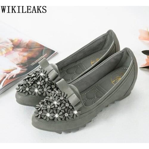 Black Loafers Wedges Shoes for Women 2021 Crystal Slip on Boat Shoes for Women Leather Casual Flat Shoes Woman Zapatos De Mujer