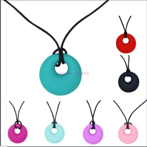 DHL 500pcs Baby Chewy Necklace Infant Teether Durable Cute Food Grade Silicone Training Teeth Care Chew