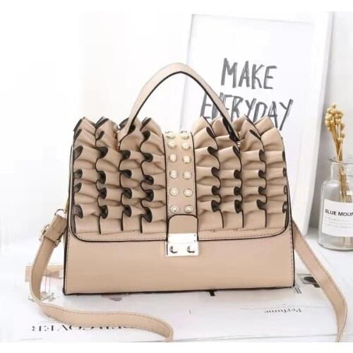 Bag woman 2019 new womens bag fashion lace handbag cross-border flowers single shoulder slanted large bag batch