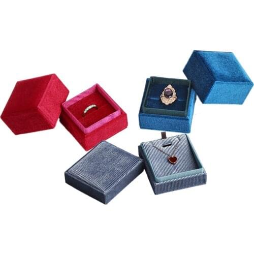 Fashion Exquisite Jewelry Organizer Box Velvet Engagement Ring Pendant Display Gift Box