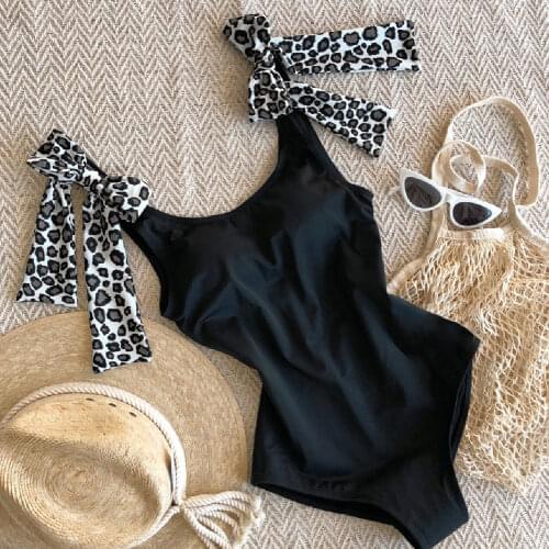 2021 New Sexy One Piece Retro Halter Swimsuit Female Floral Swimwear Women Push Up Bathing Suit Beach Wear Vintage Monokini