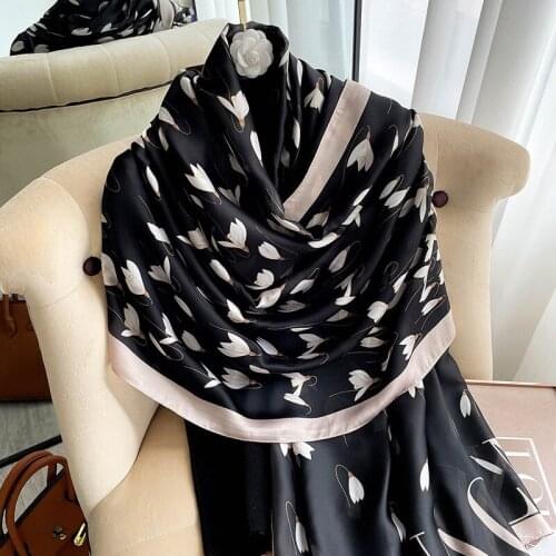 2021 luxury brand summer scarf silk scarf shawl painting pashmina Women Neck Wrap Hijab Foulard Scarves Female Summer Bandana
