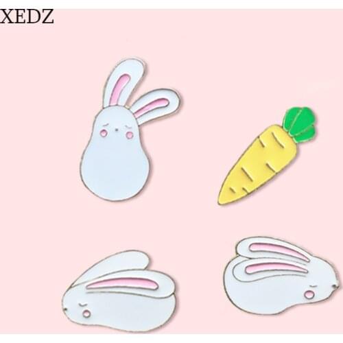 XEDZ New cute white rabbit brooch fashion cartoon animal rabbit front side carrot badge jewelry denim clothes pendant jewelry gi