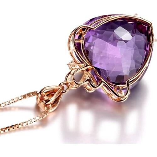 Exquisite Ladies Purple Glass Heart-Shaped Pendant Fashion Inlaid Zircon Luxury Popular Personality All-Match Necklace Jewelry