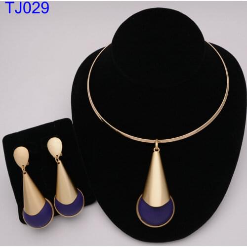 Dubai Fashion gold color jewelry set African wedding gifts for Saudi Arab women Necklace earrings set
