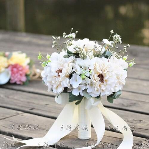 Hot sale Handmade Bouquet Wedding Bridal Bouquet White Satin Bouquet Diamond Pearl Beaded Hand Holding Artificial Flower Custom