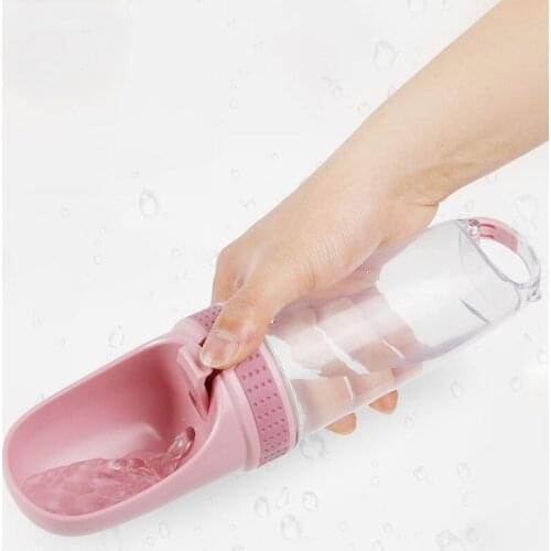 Dog Water Bottle Dispenser Pet Feeders Bowls for Dogs Cats Portable Pet Spray Type Drinking Water Bottle D2234