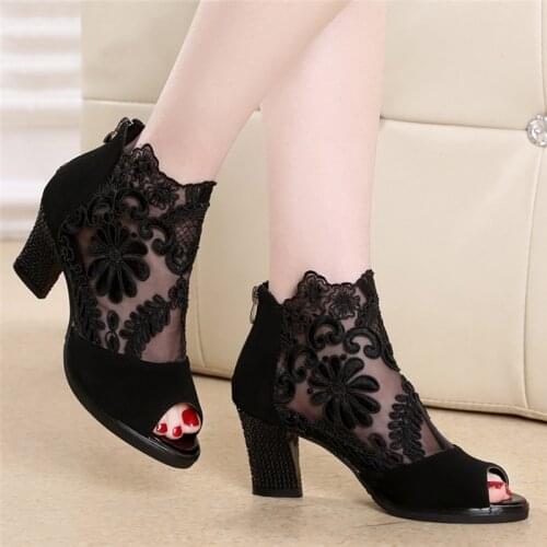 QOPLYEE Pumps
