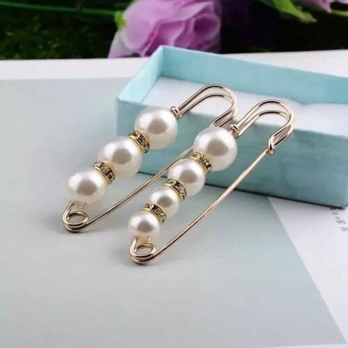 11 Styles Pearl Brooch Fashion Simple Big Safty Pins Silk Scarf Buckle Scarf Shawl Decoration Cardigan Buckle Pin Apparel Acces