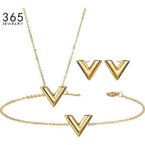 Simple Stainless Steel Letter V Necklace Women Girl Gold/Steel/Rose Gold Alphabet Pendant Necklace Party Gife