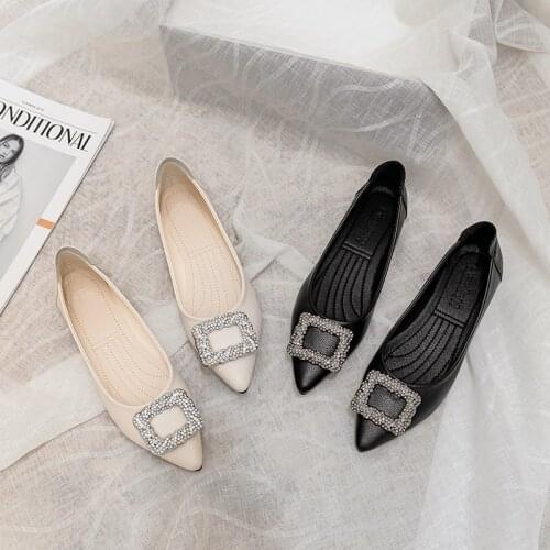 Luxury crystal buckle flat shoes woman pointed toe soft leather flats shallow mouth OL shoes big size mules zapatillas mujer