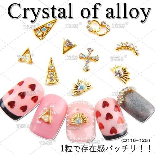 10pcs/lot Japan New Triangle studs with Pearl Rhinestone Metal Alloy Nail Art Decorations