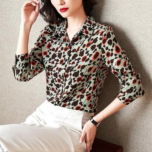 Free Shipping Woman Feminina WomenS Vintage Blouse Fashion Clothes 2020 Spring Autumn Floral Chiffon Shirts Female D0095