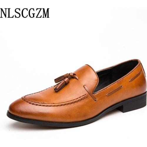 Wedding Dress Leather Shoes Men Formal Coiffeur Mens Dress Shoes Loafers Italian Oxford Slip on Shoes for Men Office 2021 Scarpe