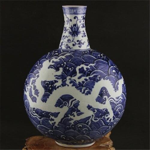 Antique Ming Yongle blue and white flask vase Sea dragon pattern Vase