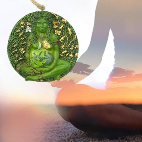 1 Pcs Hanging Ornament Mother Earth Gaia Goddess With Small Loop Resin Figurine Statue Door Window Home Car Decoration 8*8*1.7cm
