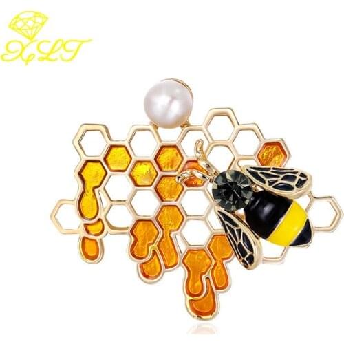 Simple Insect Brooch Cartoon Fashion Alloy Drip Oil Pearl Bee Corsage Personalized Clothing Accessories Pins