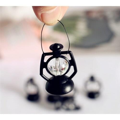 1Pc 25x35mm Retro Oil Lamp Dollhouse Micro Furniture Toy Doll Kitchen Living Room Accessories
