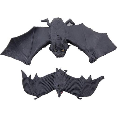 Halloween Decorations Props Realistic Looking Rubber Hanging Bats Pendant for Halloween Haunted House Decoration