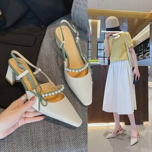 2021 summer new fairy wind thick heel shallow mouth Pearl high heel after empty single shoe