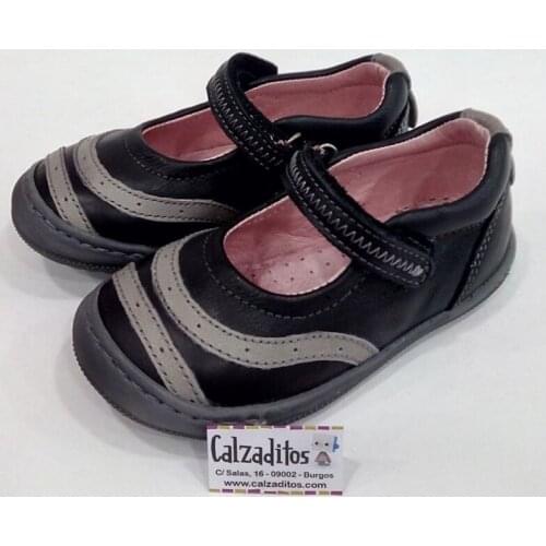 Merceded skin in black and gray with velcro, from Nens