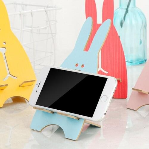Lazy Mobile Phone Seat Cute Cartoon Rabbit Watching TV Desktop Mobile Phone Bracket Simple Wooden Bracket On The Table