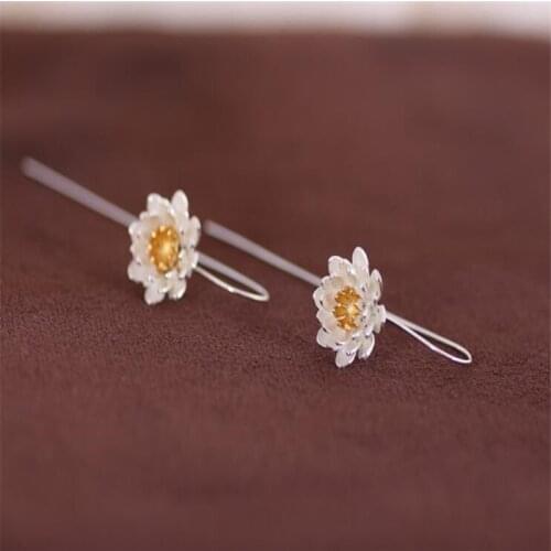 Shiny Side New Fashion Jewelry Elegant Flower Lotus Earrings for Women Gift Simple Style Daisy Statement Pendant Earrings
