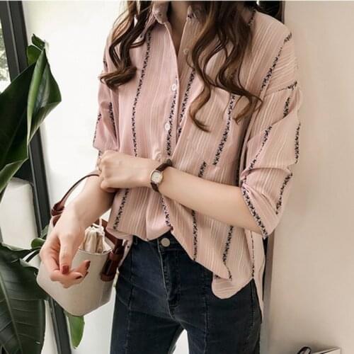 Women Blouses Sweet Striped Shirts Polo Lapel Collar Three Quarter Sleeve Tops Solid Color Single Buckle Blouse Autumn Shirt