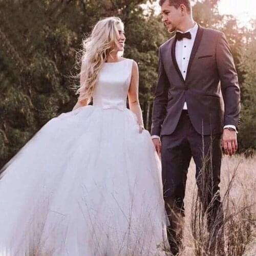 Simple Tulle Country Wedding Dresses Bridal Gowns 2021 Sexy Backless Bow Sleeveless Summer Autumn Boho Beach Bride Dress