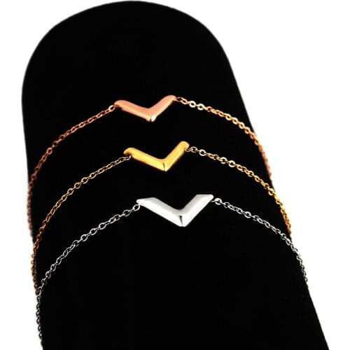Womens Fashion Jewelry Women Stainless Steel Letter V Bracelet Charm Bracelet Initial Bracelet Chain Bracelet Gift