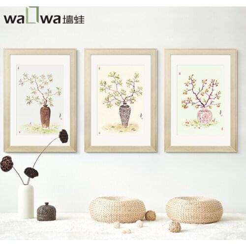 Frog autumn fruit by the modern living room wall decoration painting art painting frame painting has the entrance of Chinese New