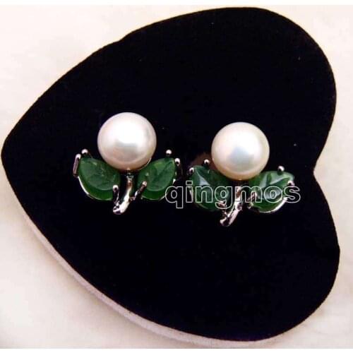 7-8mm white Flat Round Natural freshwater pearl With carved green leaf earring-ear472