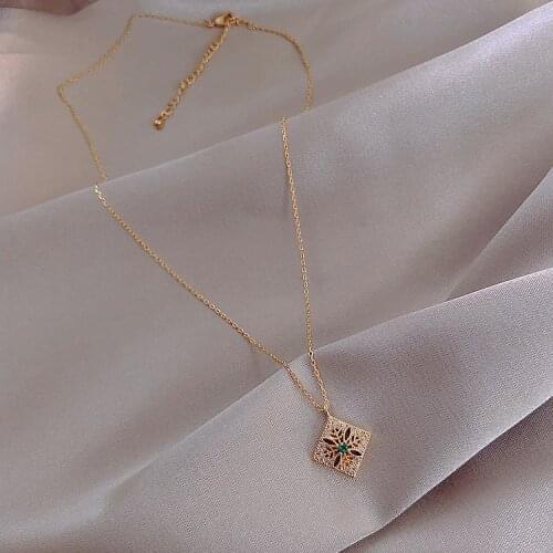 Hot selling fashion jewelry generous square micro inlaid zircon pendant necklace elegant everyday versatile necklace for women