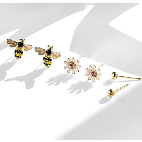 925 Sterling Silver Handmade Fine Jewelry 18K Cute Flower Bee Asymmetric Earrings Suit Wholesale Jewelry Bee Stud For Girls Gift