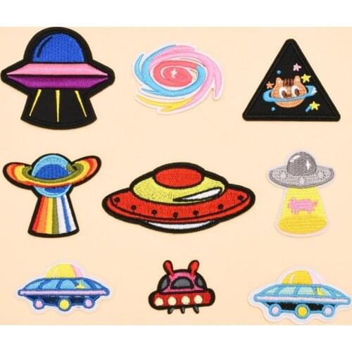 50psc/Lot Embroidery Patches Letters Clothing Decoration Accessories Animal Wolf Zebra Palm Diy Iron Heat Transfer Applique