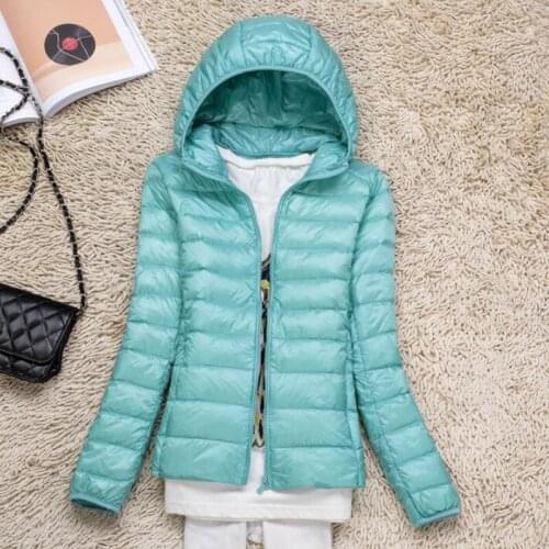 New 2018 Autumn Women 90% White Duck Down Jacket Womens Hooded Ultra Light Down Jackets Warm Winter Coat Windproof Parkas