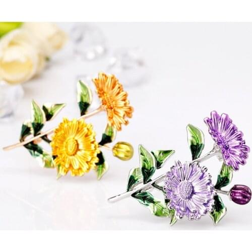 LUBOV Elegant Vintage 3 Colors Flower Brooch Gold Silver Color Alloy Pins Women Party Wedding Jewelry Gifts 2019 New