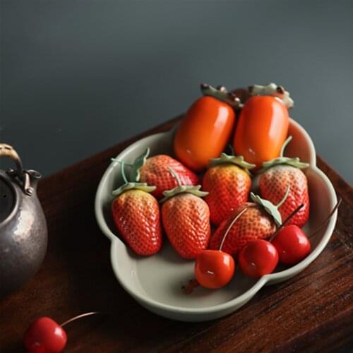 Chinese Ceramic Figurines Strawberry Tea Pet Fruit Tea Ceremony Utensils Set Room Table Decoration Accessories Zen Ornament