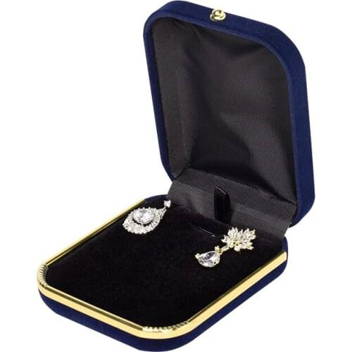 Mew Fashion 2020 Bump Velvet Packaging Luxury Gold Buttons Jewellery Organizer For Female